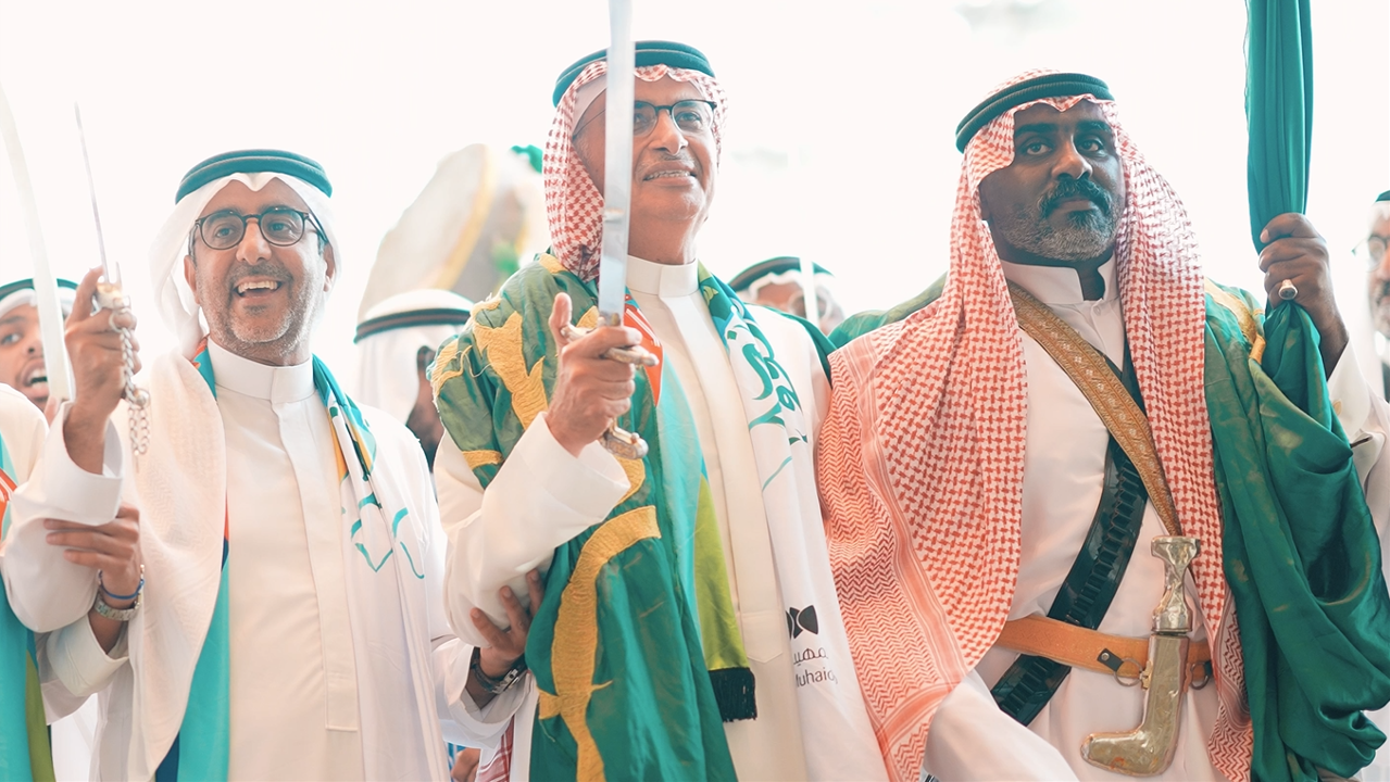 احتفال منسوبو مجموعة المهيدب بمناسبة اليوم الوطني السعودي الـ 93.